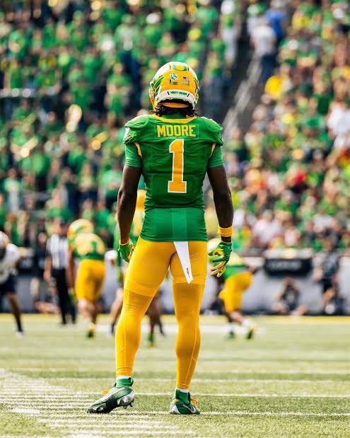 janerowelch's tweet image. I'm beyond grateful to Receive another offer from @oregonfootball @RamelBorner @CoachXBrown @_Roderickharris @vmckinley23 go ducks!!