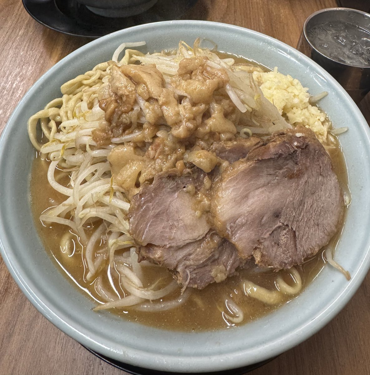db_atom's tweet image. おはようございますアトム接骨院です！

先日、俺の生きる道という二郎系を食べに行きました！

麺が普通の二郎より太くて、満足感があるお店でした。

 #アトム接骨院
  #接骨院
 #浦和
 #二郎系