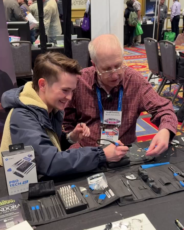 iFixit's tweet image. Nothing says CES like booths, badges, and… soldering. We fired up the FixHub on the show floor and @BeccaFarsace jumped in to give it a go. Repair doesn’t need a lab. Just the right tools.
—
#iFixit #RightoRepair #FixTheWorld