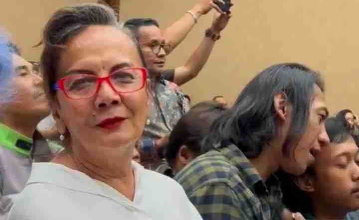 abu_waras's tweet image. Baru tahu saya, ternyata pada persidangan Nadiem kemarin ada Christine Hakim, Jajang C. Noer, Riri Riza, Mira Lesmana, dan Shanty Harmayn,  yang merupakan tokoh2 besar perfilman yang hadir untuk memberikan dukungan moral ..

Memang tidak salah, bahwa ketika menjadi orang baik…