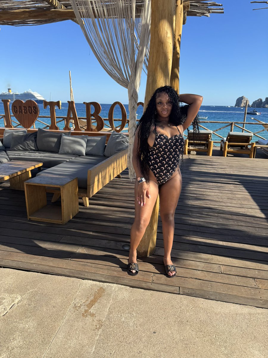 _manithebrat_'s tweet image. Cabo I miss you 🇲🇽😩💕