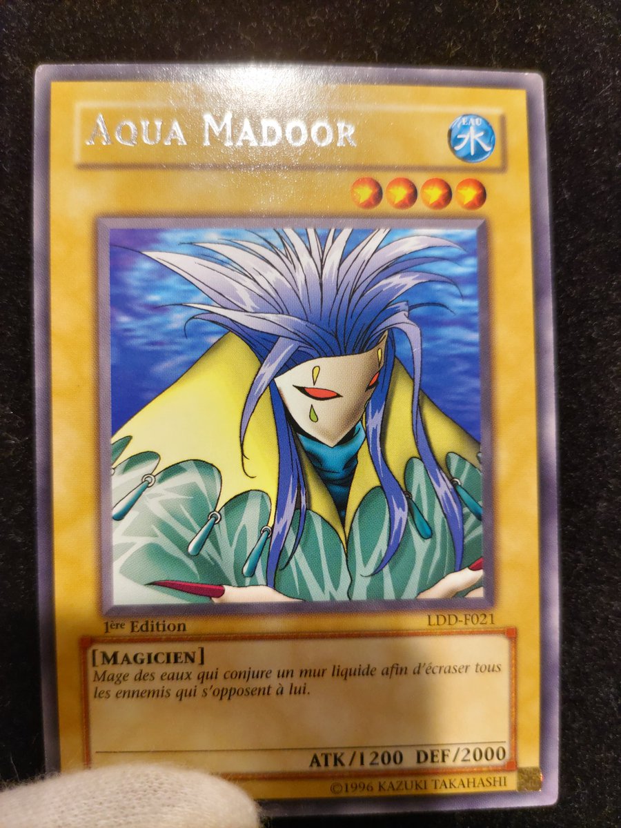 VolvoFlunk's tweet image. 年末に購入したカードが到着！

【フランス語】
アクア・マドール　字レア
型番：LDD-F021  1st edition

個人的にマドール海外版初期字レア 1st の良品〜美品で難関に位置付けしているカードです。

率直に…『美しい』✨
それしかいう言葉が見つからない