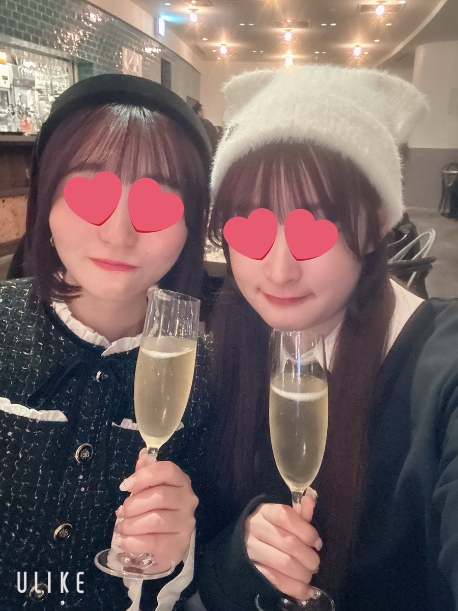 noanoa_97's tweet photo. 明けましておめでとうございます🎍
2026年もよろしくお願いします！
今年もたくさん酒を飲みたいです‼️
年末年始はずっともえちゃんと過ごしました！
たくさん笑い転げて楽しかったです🫶 https://t.co/F7Luv3nRkI