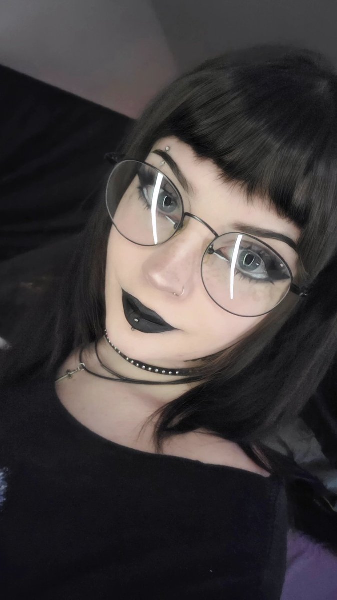 the black lipstick is getting addicting