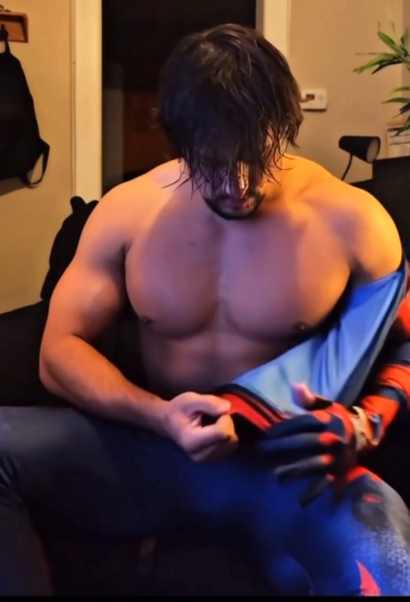 Mando Daddy tweet media