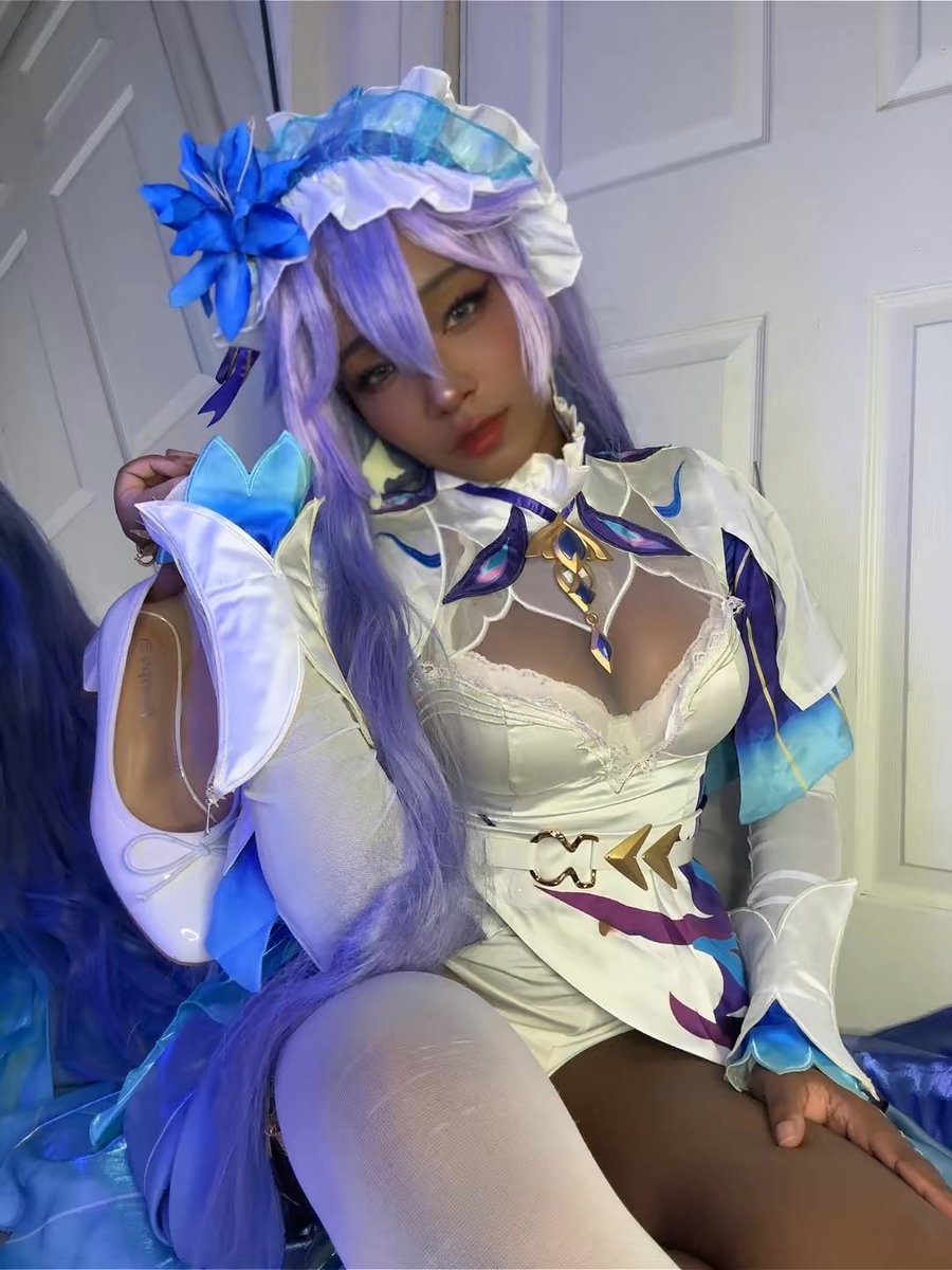 awfulaangel's tweet image. hopefully more wuwa cosplans soon! 
zani and lupa especially! 🫧