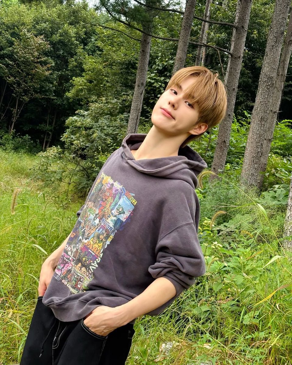 jonghoeless's tweet image. the idol                                 what he said