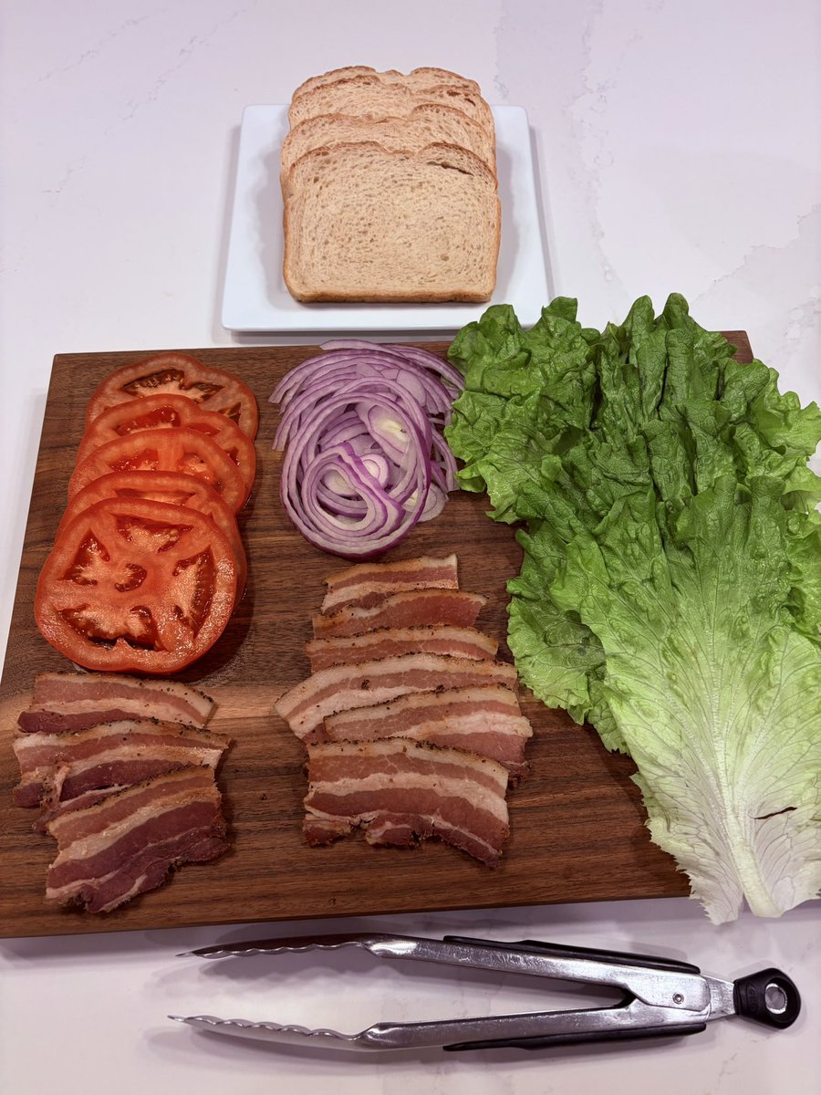 Need a quick dinner!? BLT Board!
#bltsandwich 
#whatsfordinner
 #quickdinner