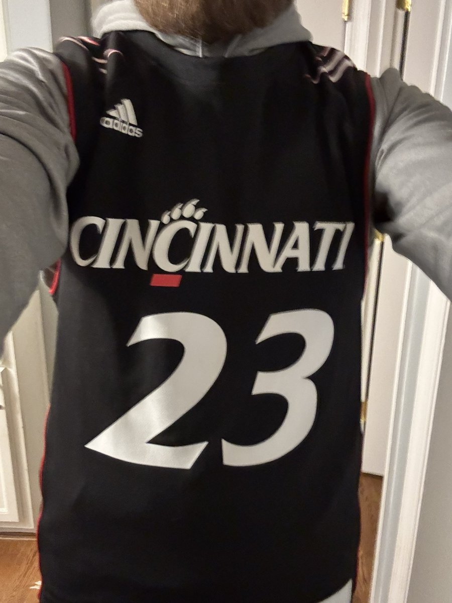 S - CincinNaki tweet media