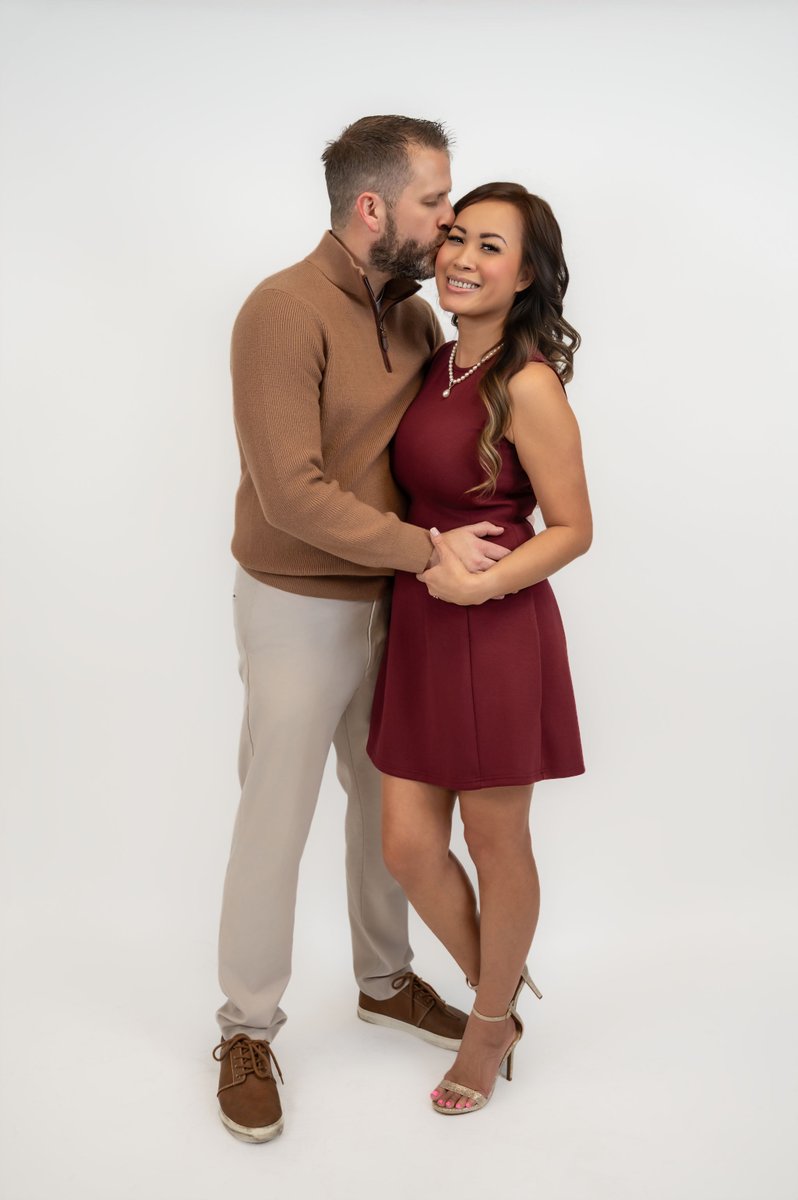 PhotogsLasVegas's tweet photo. “Home is wherever we’re together. Merry Christmas!" #HolidayPhotos #FamilyPhotos

Family photos, holiday photos...we do it all! Book with us today! https://t.co/3nbl7GgkEm
