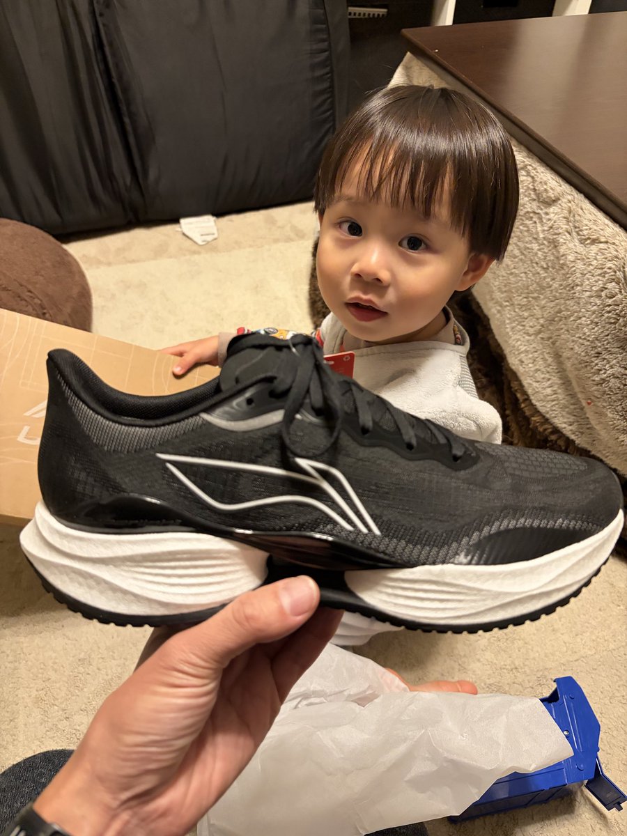 気になっていた #リーニン のシューズを買ってみた ・SUPER LIGHT22