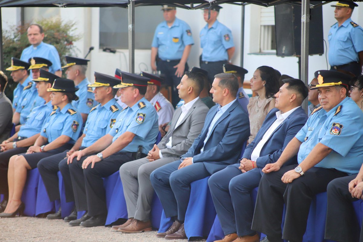 minsegneuquen's tweet photo. En Piedra del Águila inauguramos la delegación de la Dirección Seguridad Limay Medio y pusimos en funciones a sus nuevas autoridades.

Más presencia territorial, más capacidad operativa y respuestas más rápidas para la región Limay Medio.

#NeuquenSegura #Regiones https://t.co/YtYMKvKrjr