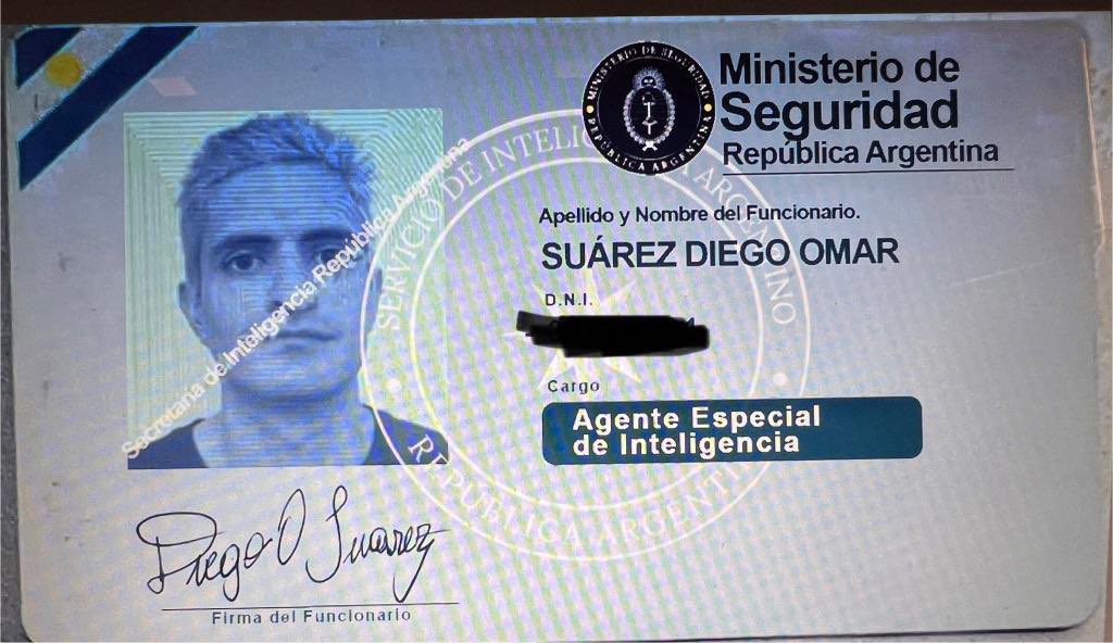 eljuanbolivar's tweet image. Todavía me parece increíble la historia de Michelo, como siendo agente de la CIA e inteligencia Argentina pudo infiltrar al chavismo y dar todos los datos para la entrega de Maduro, ayer partió de Venezuela a cobrar su recompensa de 50 millones de dólares.

Mis respetos.