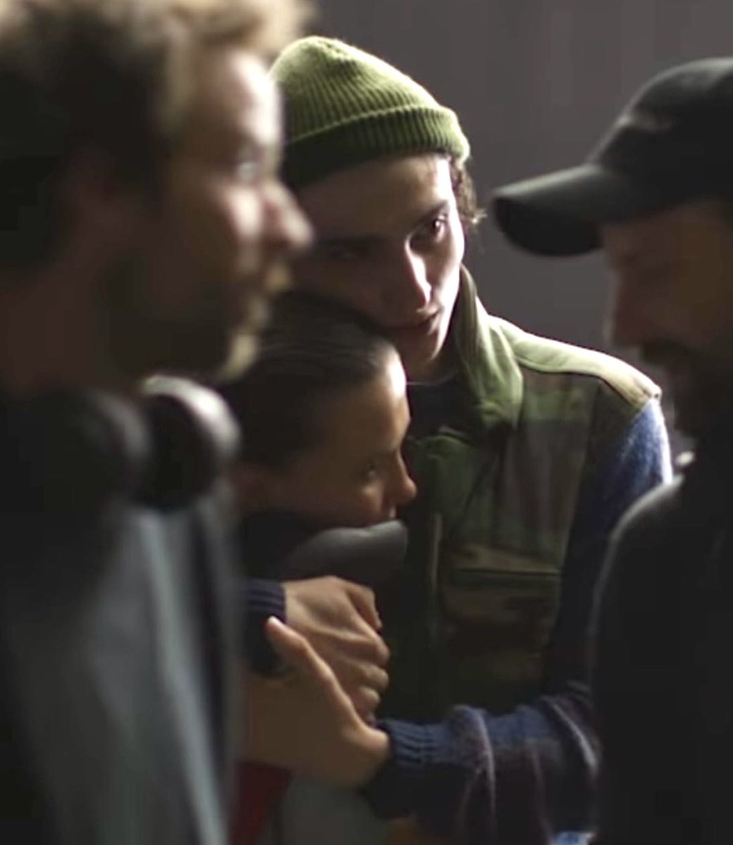 potiongrlfriend's tweet image. ross MOVE