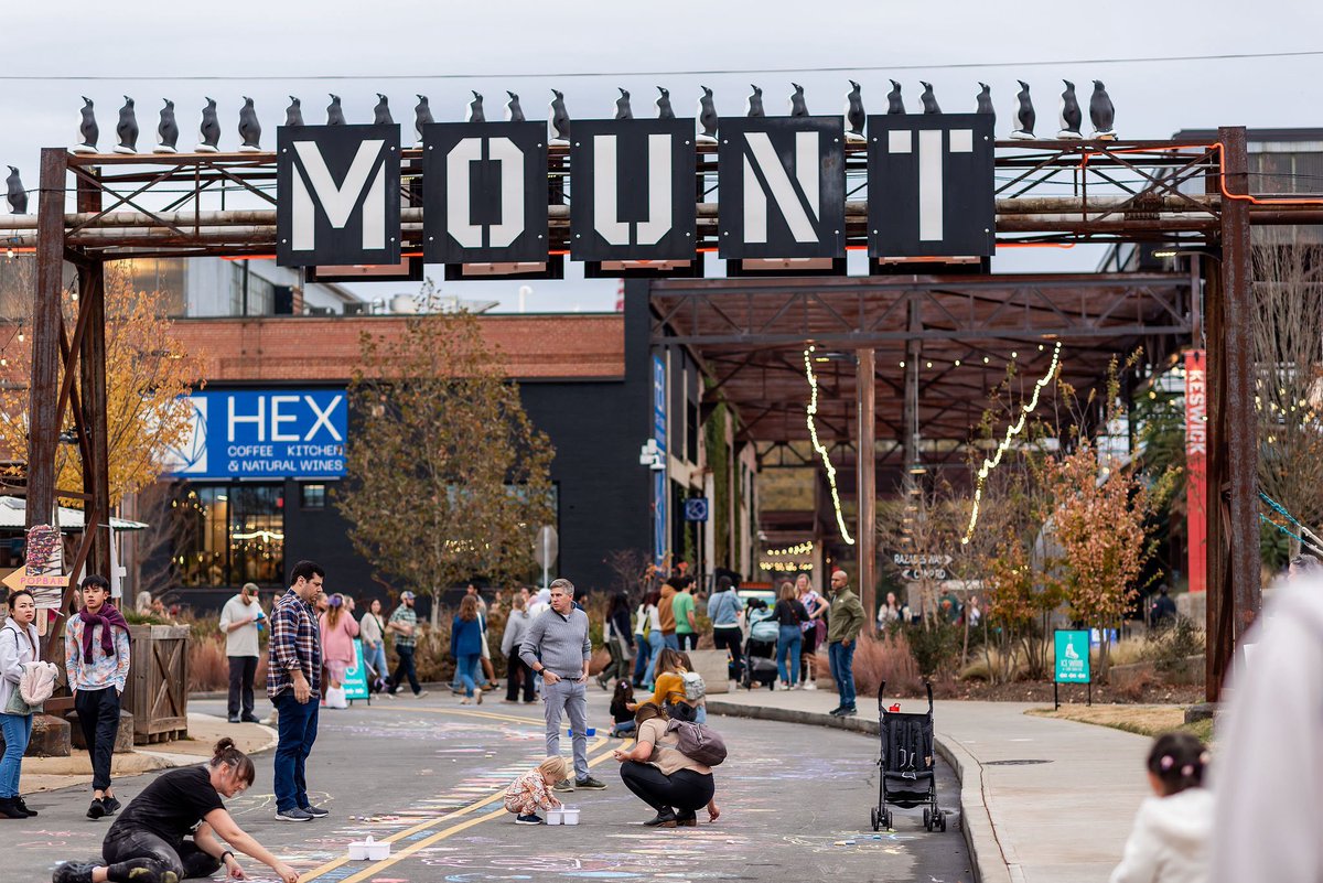 The four ingredients of a great neighborhood

1. Mixed Uses
Mixing homes offices, and retail keeps the neighborhood full of energy throughout the day. Someone always has a reason to be there

2. Short blocks
People are encouraged to explore different routes to and from their