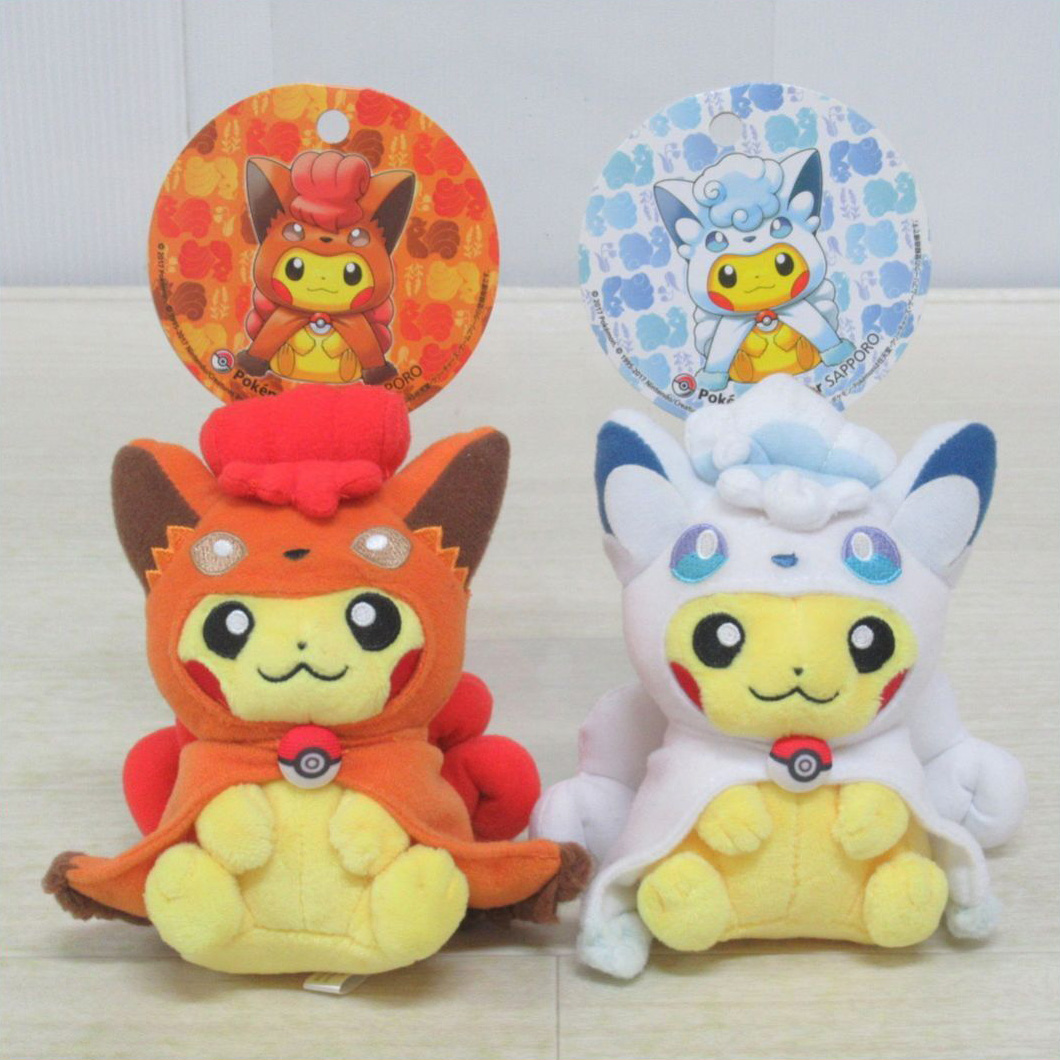 今回は、#ロコン と #アローラロコン のポンチョを着た、ピカチュウの