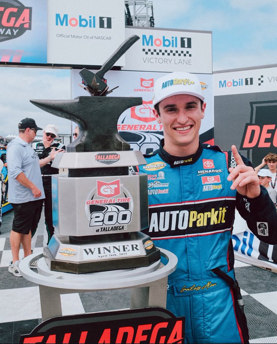 Texachev's tweet image. My goat is actually gone forever 💔