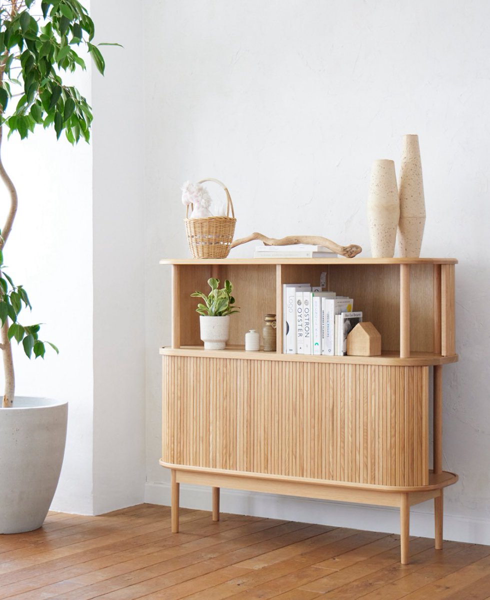 暮らしを整えるインテリア🛋️
2026年を迎え、気持ちも新たにリセットを✨️
インテリアを美しく整える収納家具は
空間づくりに欠かせないアイテム🍀

idc-otsuka.jp