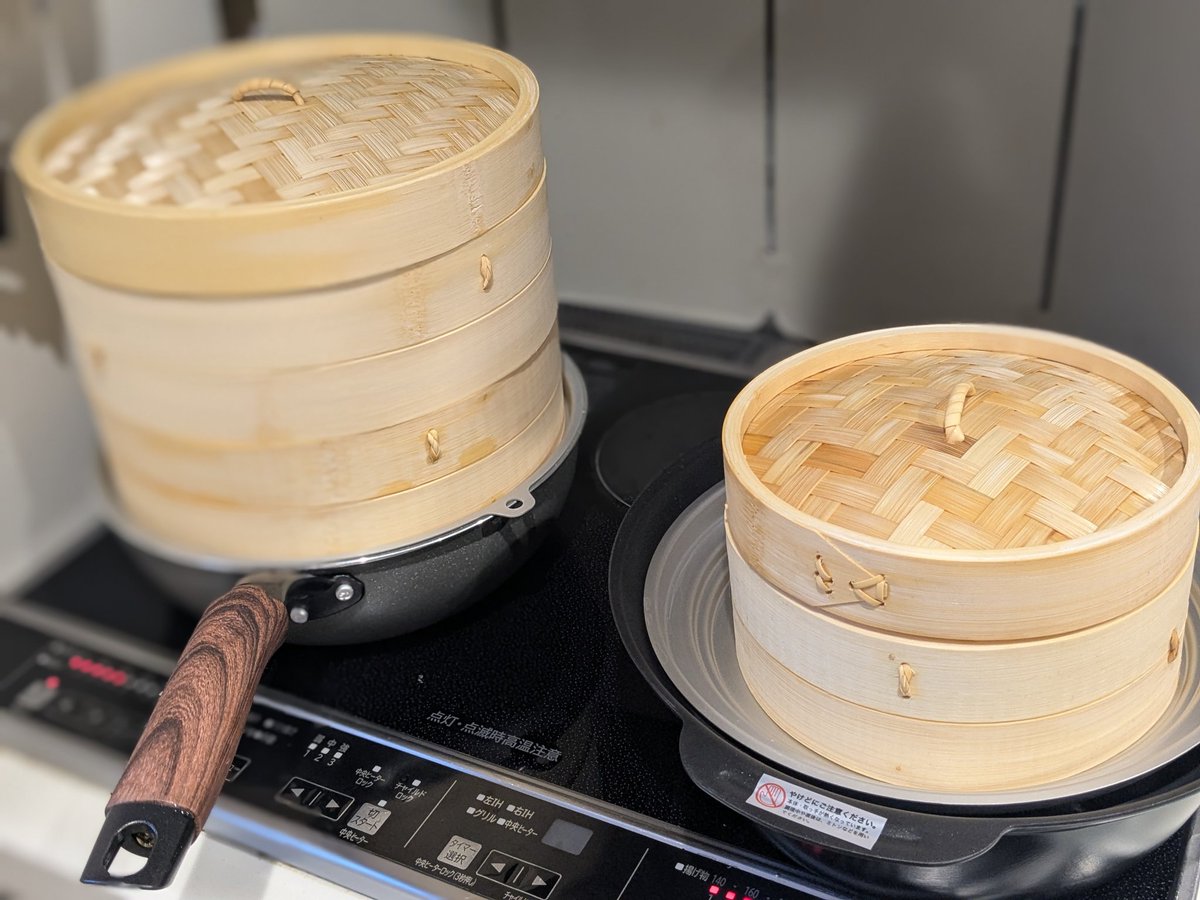 pasomasooo's tweet image. 蒸籠ご飯始めました🫶
18センチの蒸籠で娘野菜沢山あったのにチーズフォンデュ作ったらペロリと完食😋
チーズフォンデュにハマったらしくまた食べたいと喜んでくれた😍
朝は肉まんを蒸籠で蒸したら娘と旦那が喜んで食べて私のはひとつになった笑
蒸籠も肉まんも無印のもの
また肉まん買いに行こう🚗³