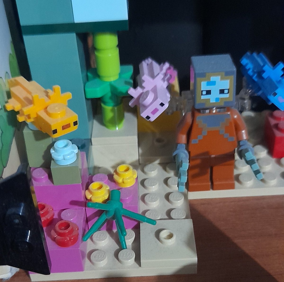 Tabacock's tweet image. I hate the way that you are so sarcastic
And you're not very bright
You think that everything you've done's fantastic
Your music's shite it keeps me up all night, up all night
And it will be nice to be alone
For a week or two
But I know then I will be right
Right back here with u