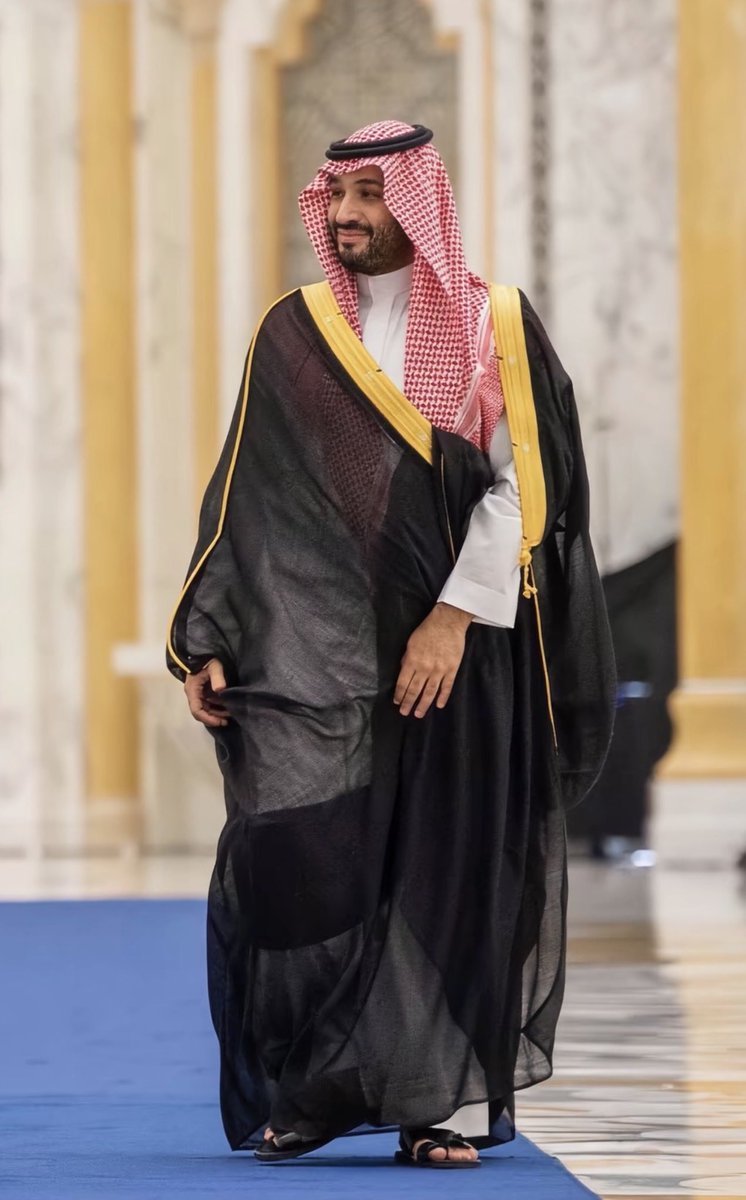 nahs1990's tweet photo. @mog_china زعيم الشرق الأوسط وقائدها https://t.co/DoBbOFboWe