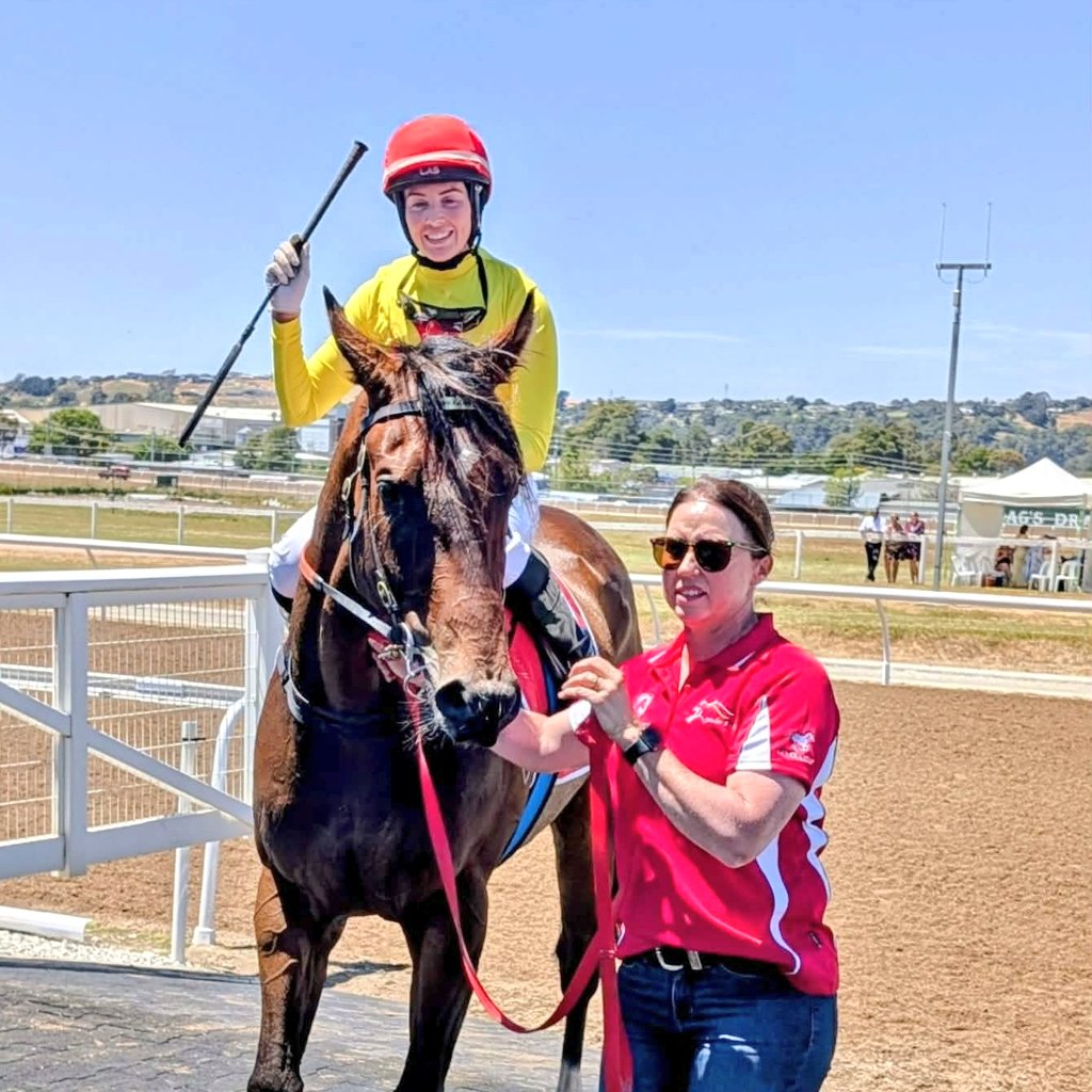TrinderAdam's tweet image. 2 in a row for Brad! Ozonica (3g Stratosphere x Morgatoche) wins again in today's 1150m C1 on Devonport Cup day!

Congrats to all connections incl breeder Grenville Stud on win number 2, which sees his career earnings go past $53k! Thanks to @Ericabyrne_1 for a lovely ride!