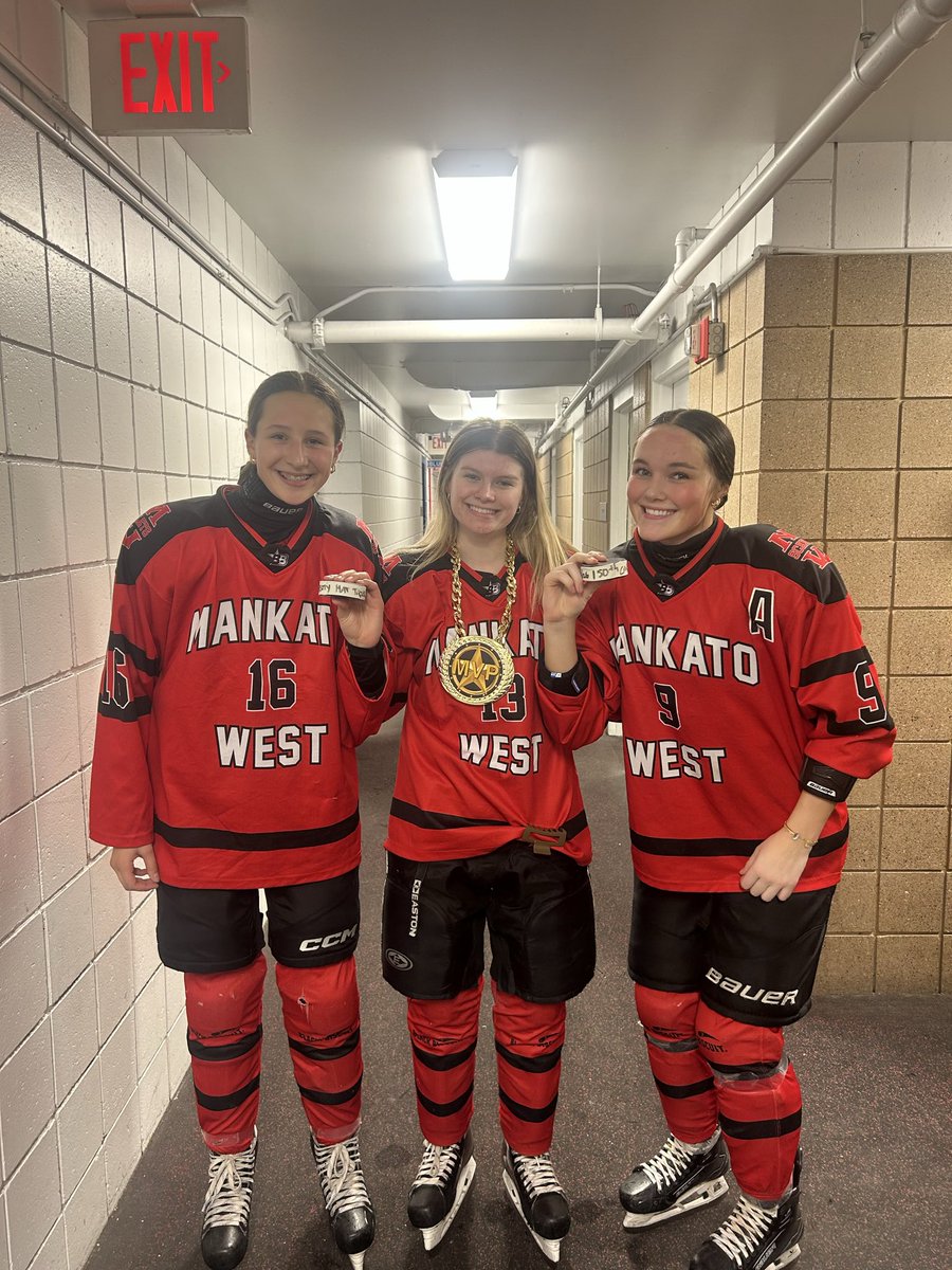 Final from Austin:
West 6 
Austin 3
Scoring as follows for West:
🚨Penny Gorman 🍏Emily Kane
🚨Maya Pinero 🍏’s Maleah Giesen and Gorman
🚨Pinero 🍏Gorman
🚨Giesen 🍏’s Gorman and Pinero
🚨Gorman 🍏’s Giesen and Pinero
🚨Pinero  🍏’s Giesen and Gorman