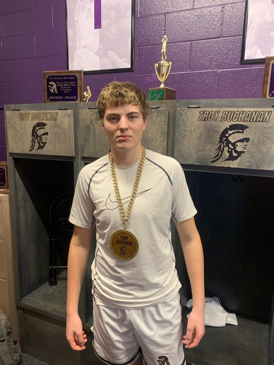 Coach Gilmore tweet media