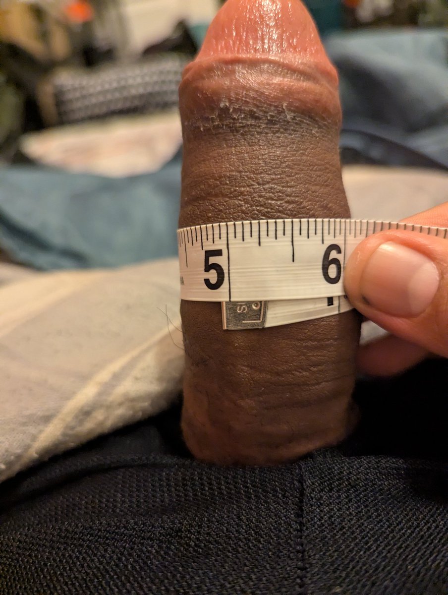 #nsfw #femboy #sissy
The tip was slippery with precum, but I got my measurements.