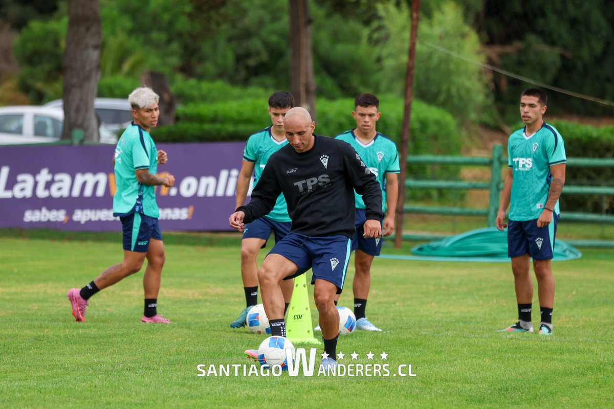 sergiofelipe210's tweet photo. Que sea un gran año…. #wanderers2026💚 https://t.co/3dp1fWy4Wz