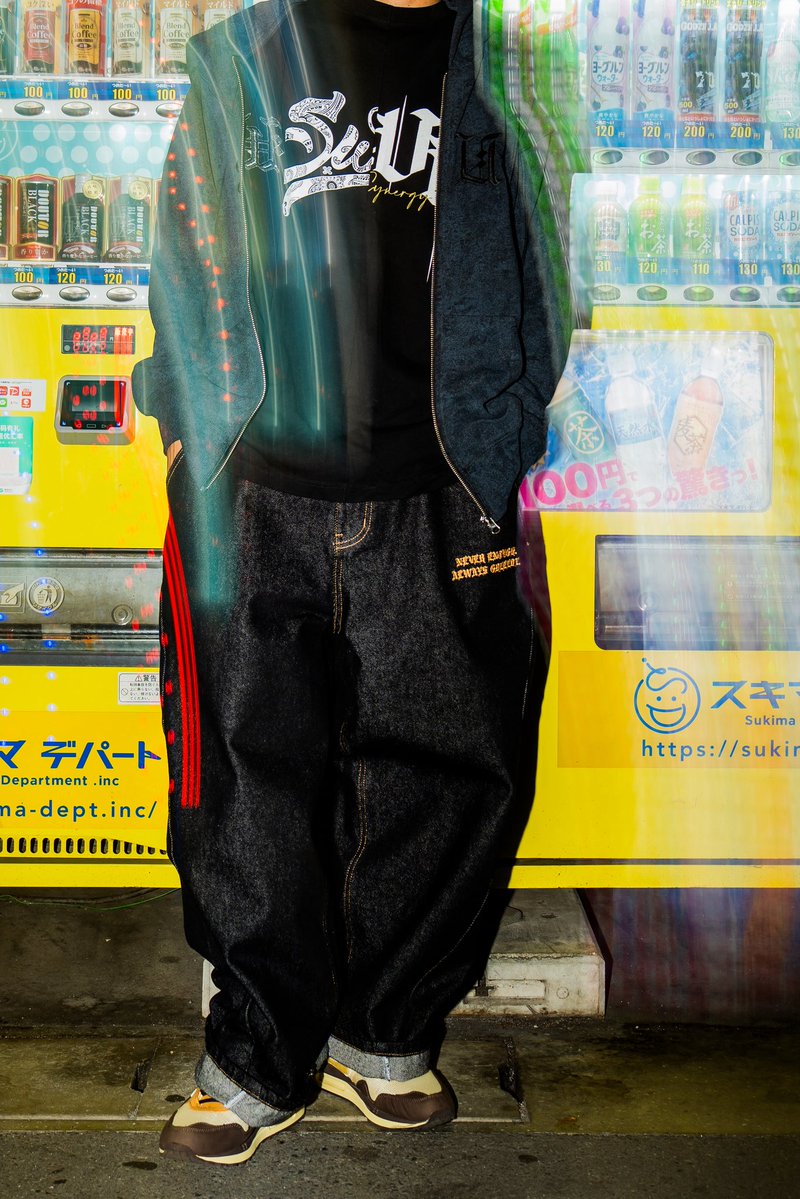 Snkrs_warrior's tweet image. ご購入いただきました皆様、ありがとうございました。
細部まで拘って作ったオリジナルバギーデニム。
穿き心地やシルエットを楽しんでもらえたら嬉しいです！

今年もS.W.U.Nをよろしくお願い致します。
ただいま、新しいアイテム準備中です！