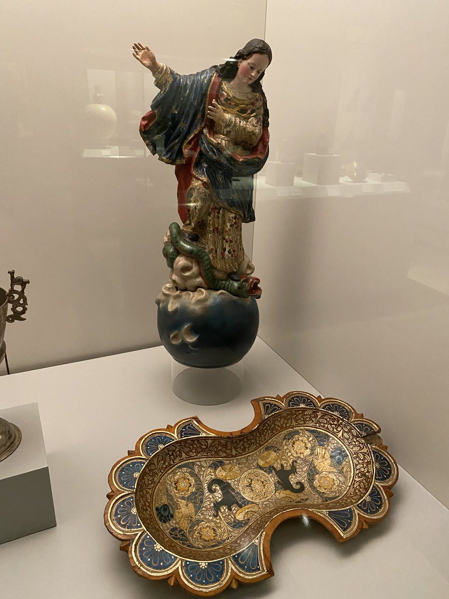 インカ帝国より前のペルー・チャンカイ文化のユーモラスな造形の壺類