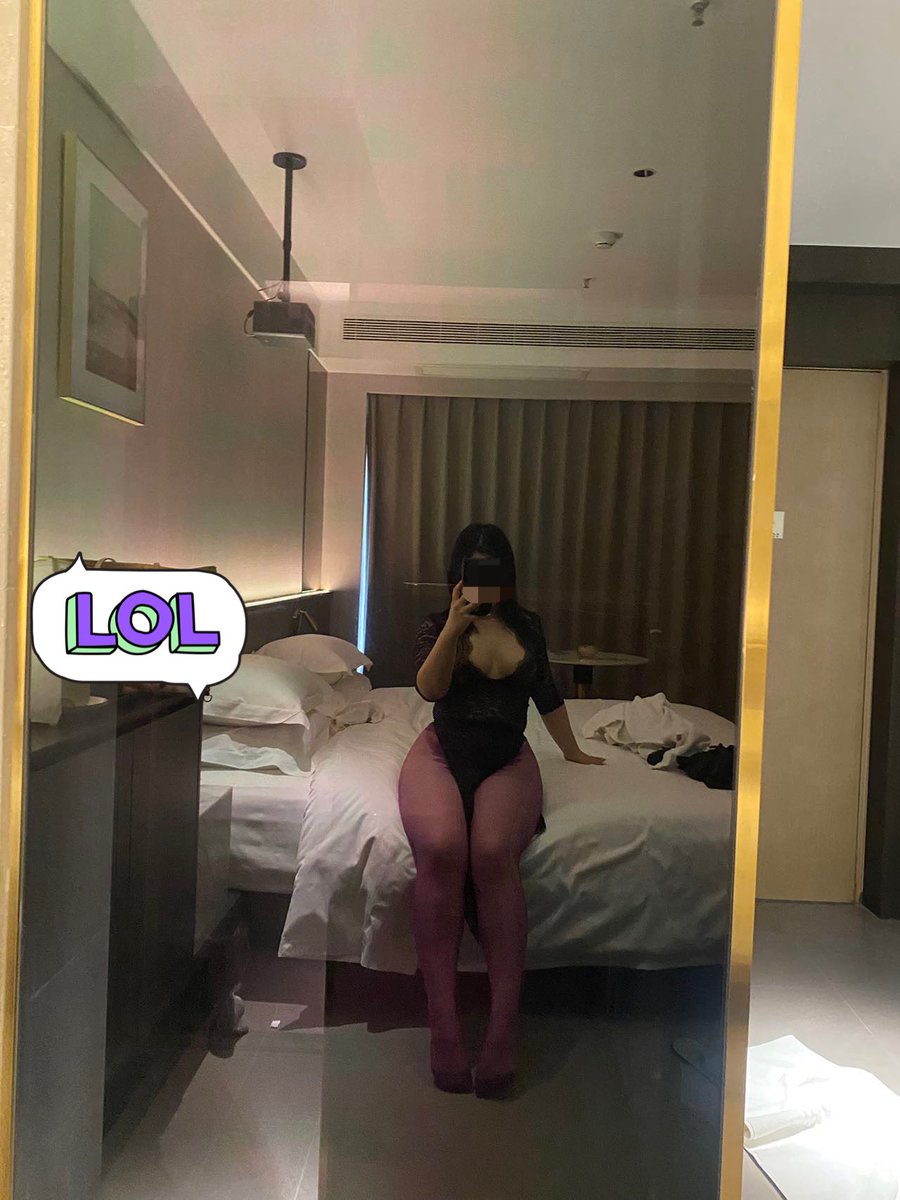 nainiumm tweet media