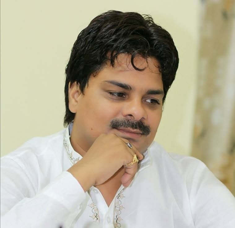 DivyaDhuni's tweet photo. 😔 समाज सावधान रहे - एक सत्य घटना

दिनाँक 1 जनवरी, 2026 को श्री 1008 शान्तिनाथ दिगम्बर जैन पंचायती मन्दिर, तीरगरान मेरठ में विधान के पश्चात प्रातः 10.30 बजे के आसपास मेरी माताजी साधना जैन वापस अपने घर खन्दक बाजार जा रही थी। https://t.co/hGVPjvo5nT
