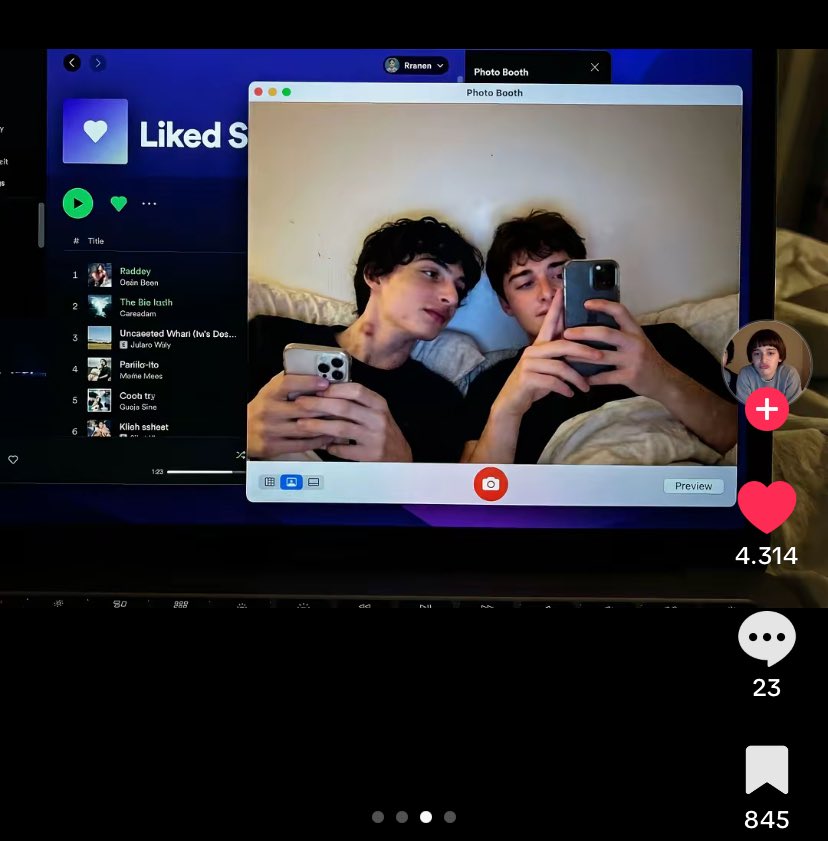 wlhronz's tweet image. O CHUPÃO VSF