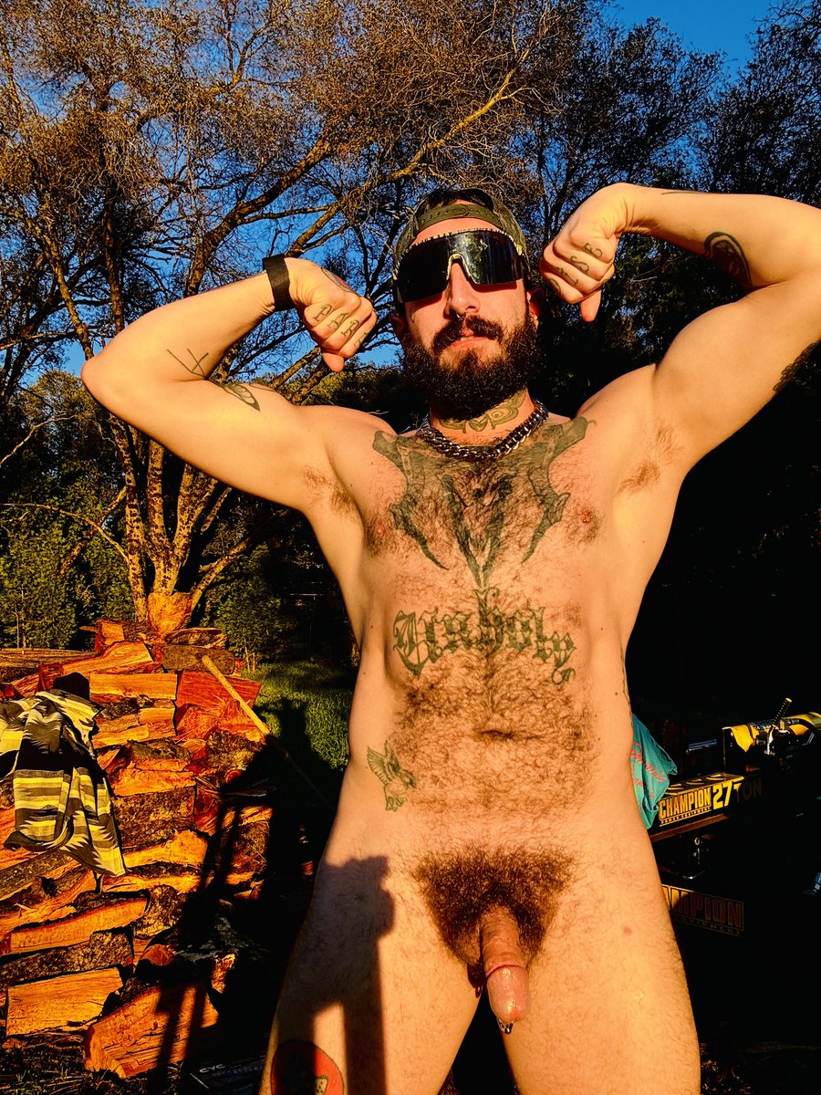 pupaxl_'s tweet photo. Post nut glow https://t.co/2wO0Xe3U2n