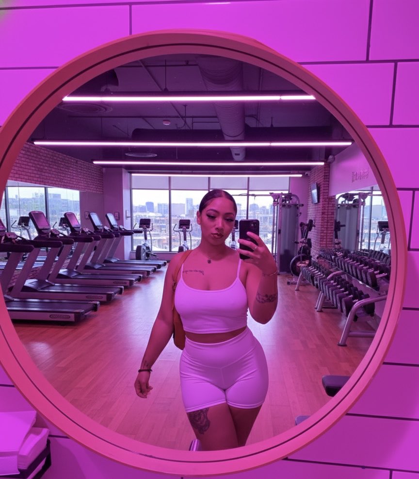 GoldenMiyuki's tweet photo. Gym day do you want to get hot and sweaty with me 🥰 
#fansly #onlyfans #gymgirls #workoutgirl https://t.co/uSk03HSWli