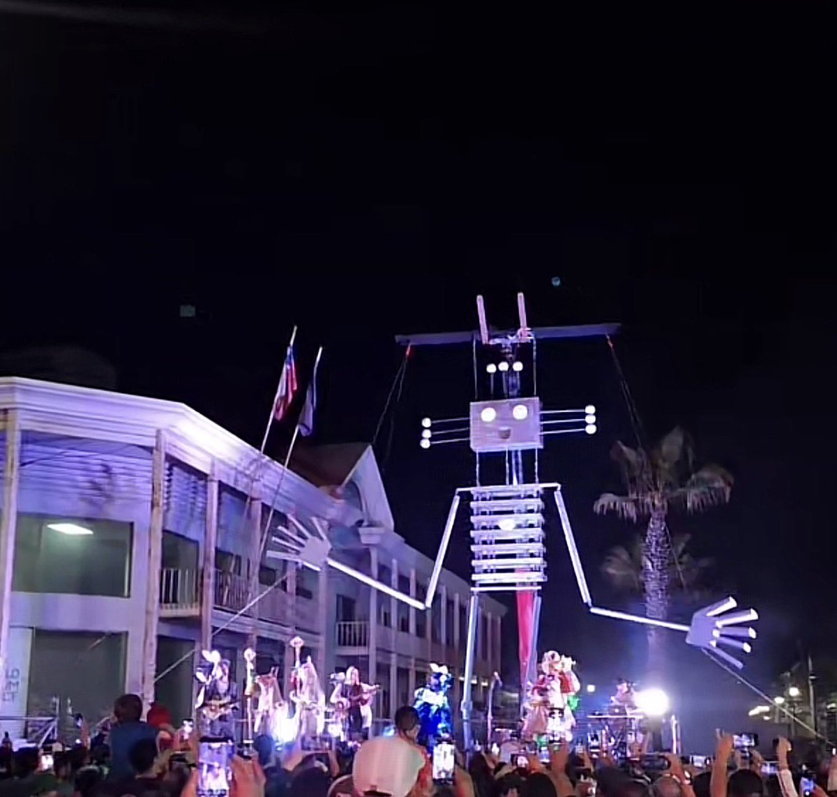 El Gigante y los niños Wara Wara