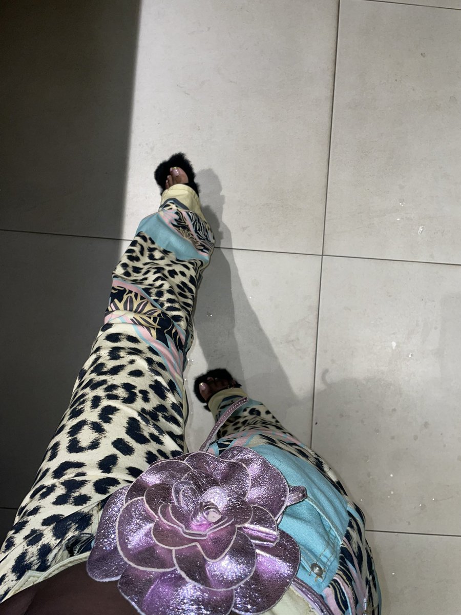 aro_bed's tweet image. 🥂 to year 26’