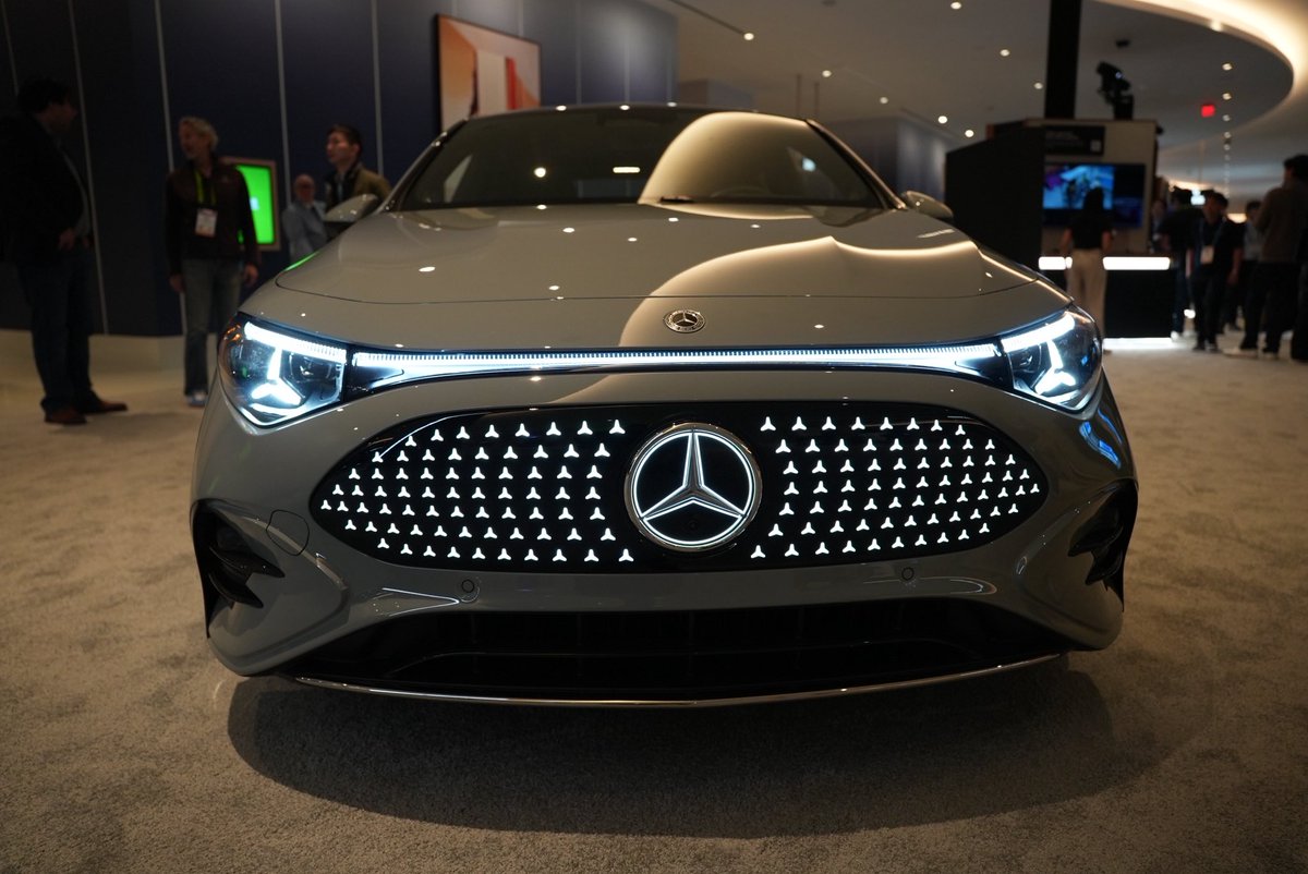jonstephens85's tweet image. I’m was really excited to the @MercedesBenz CLA powered by @NVIDIARobotics’ Alpamayo! It looks like a normal Mercedes, but it has an AI brain that enables self driving autonomy.

#AutonomousVehicles #CES2026