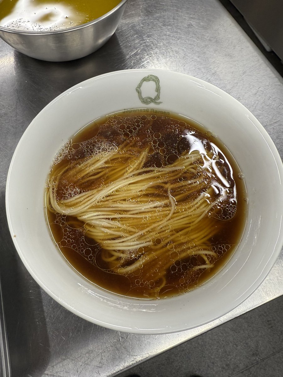 1/7

SOGO広島店様
本日もよろしくお願い申し上げます。
いい雰囲気です！

札幌も
裏Qで
しっかり営業しています。
よろしくお願い申し上げます。

店主