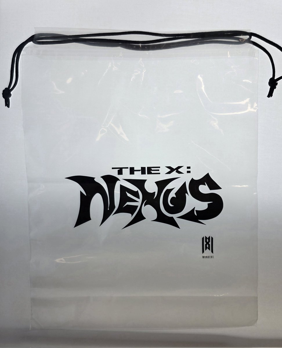 loves_MX_'s tweet photo. 몬스타엑스 [THE X : NEXUS]콘서트 나눔❤️
1월 30일 / 1월 31일 
첫콘, 중콘 나눔 진행합니다!
(지방러라 막콘은 정신없어서 진행 못 할 거 같아요)

겨울이라 외투 집어넣을 프로젝트백이에요♥︎
35*45 사이즈라 XXXL경량패딩도 들어갑니다!

수량이 많진 않아요 그래서 팔로우 & RT인증 받을게요!

감사합니다❤️