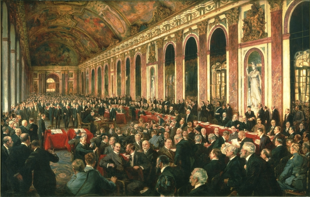 URDailyHistory's tweet image. 10 Jan 1920: The Treaty of Versailles, signed by #Germany and the #Allies on June 28, 1919, goes into effect. The other Central Powers, aligned with Germany, signed separate treaties. #WWI #History #OTD #ad amzn.to/3zCAIOM