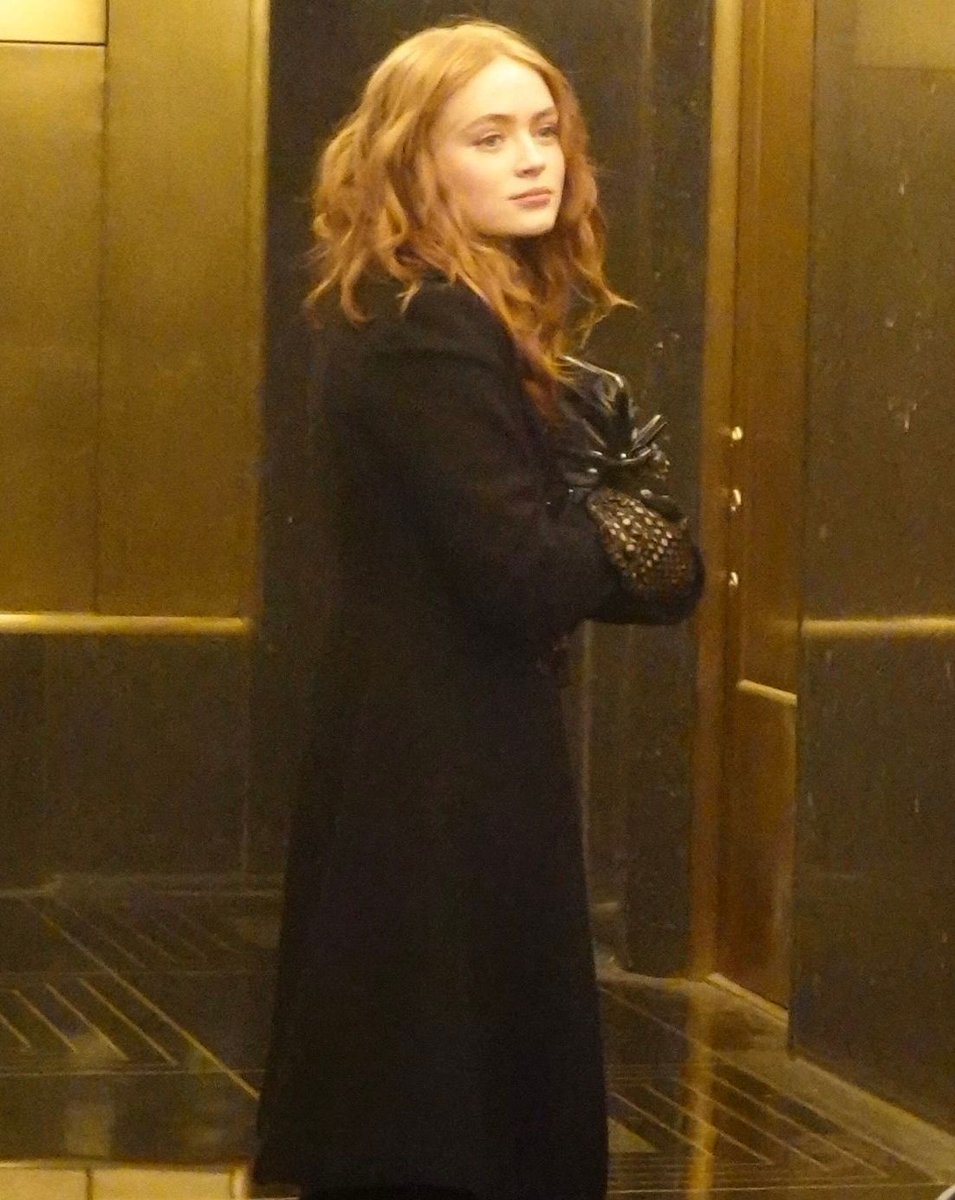 StrangerNews11's tweet image. Sadie Sink in New York ✨📸