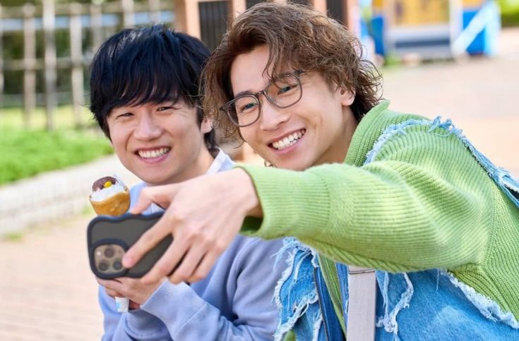 この曲はドラマ修学旅行！
DXTEENの両片思い😌💓✨
BLは苦手だけど、Mamiちゃんがみてるということで見たけど、ピュアでみんな感じいいから見れたのよね😊人気あるのわかるー
同じく風間俊介くんのドラマ40までにも優しい世界なのよ💕

#Mamiラジ
#ドラマ修学旅行 
#ドラマ40までに