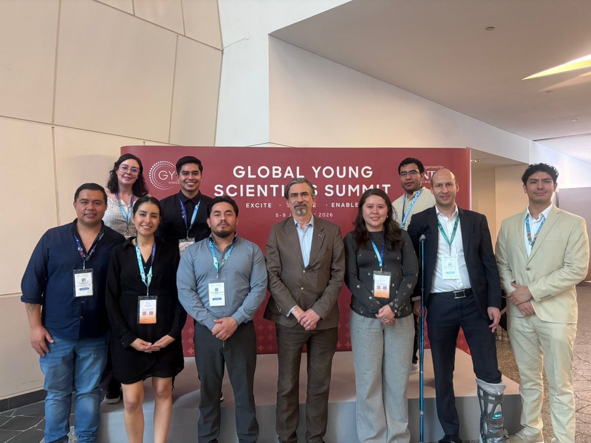 agarcialopezl's tweet image. Me reuní con jóvenes científicos que representan a #México en el Global Young Scientists Summit. Foro anual que reúne en #Singapur a talentos de todo el mundo para dialogar con científicos de alto nivel, incluidos Premios Nobel, en un formato inspirado en los encuentros de Lindau