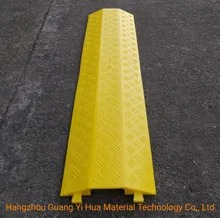 LUBATRAFFIC2025's tweet image. 🔌 LUBA 2-channel PVC cable protector keeps cables safe under traffic. Lightweight, interlocking design with clear warnings—ideal for roads, parking &amp;amp; worksites.
📧 lucasyang@cnluba.com🌐 lnkd.in/gdMU39YB
#zhejiangluba #luba #cableprotector #cablemanagement