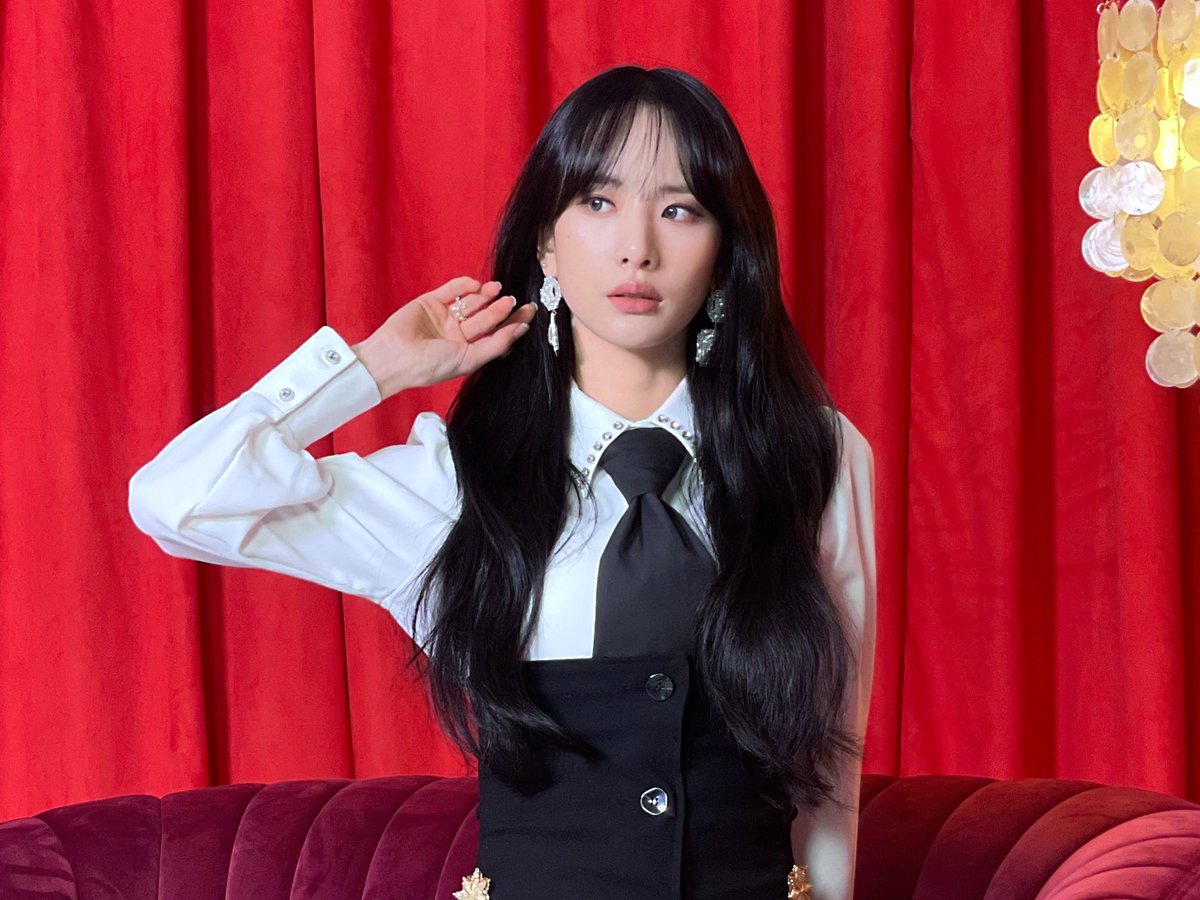 FilmIndoSource's tweet image. the idol                                 what she said