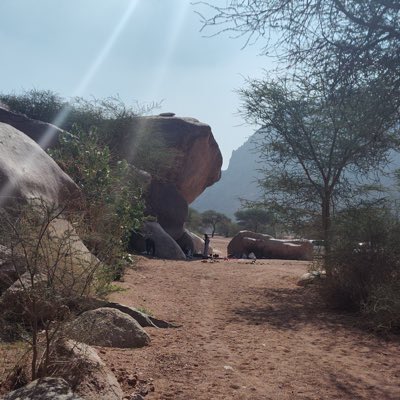 #نهاركم_سعيد_وطيب         👋🏻

#الله_يجعل_ابوك_الجنة      🤲🏻     
هل ؟ صليت #اليوم على النبي الحبيب . •••