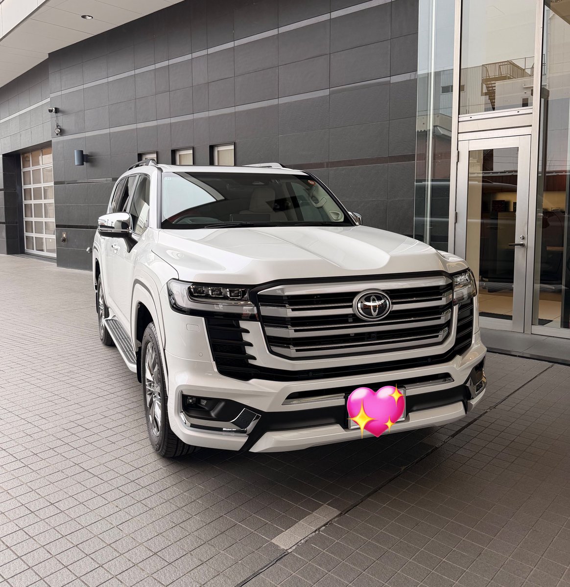 ランクル300初回点検です！ 今年初の点検です!! しっかりと作動して